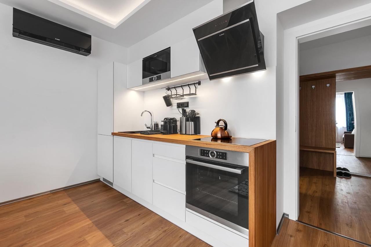 Novy Designovy Apartman S Klimatizaci Rychnov nad Kneznou Buitenkant foto